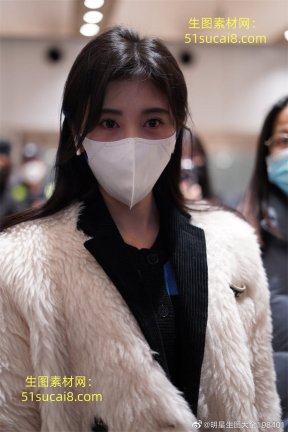28鞠婧祎 无水 21年12月机场短裙黑S（含特写） 223张