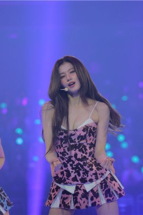 123 Twice-Sana凑崎纱夏 （含特写机位1） 深V爆乳吊带等 2050张